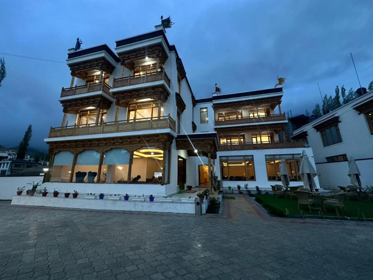 Lha-Zes Hotel Leh Ngoại thất bức ảnh