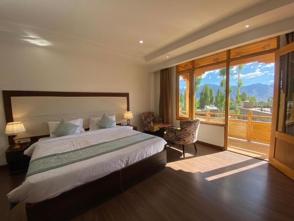 Lha-Zes Hotel Leh Ngoại thất bức ảnh