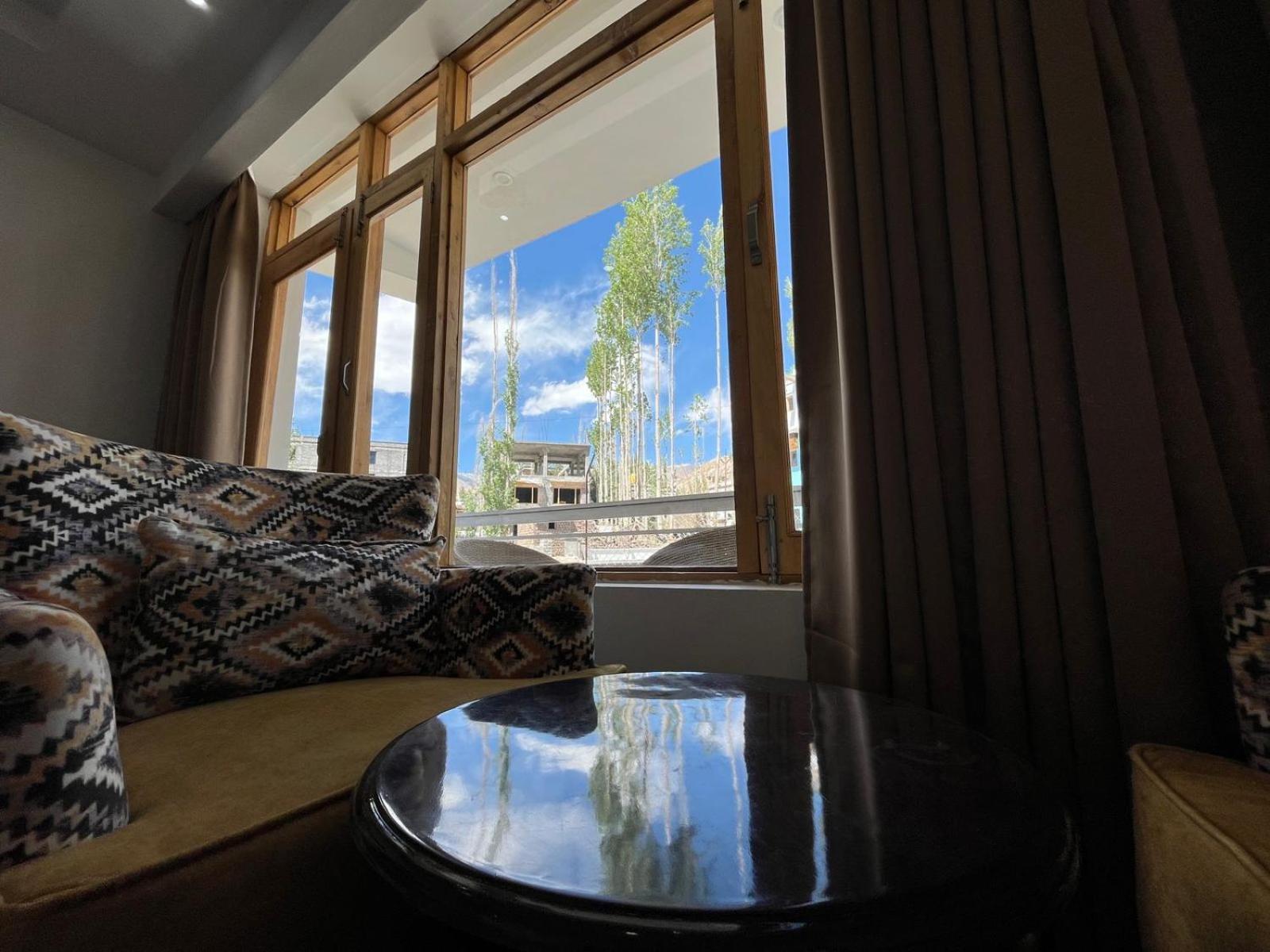 Lha-Zes Hotel Leh Ngoại thất bức ảnh