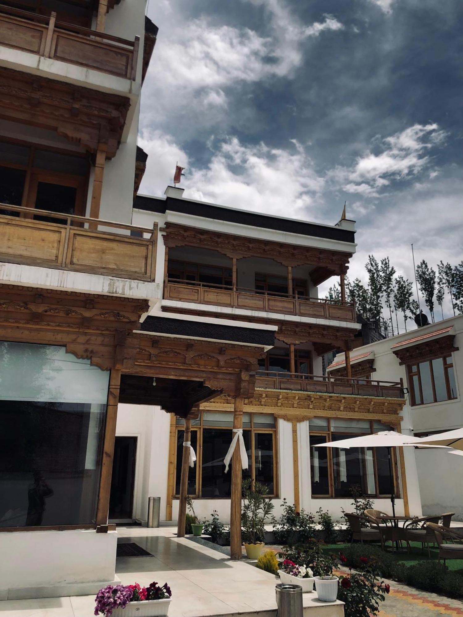 Lha-Zes Hotel Leh Ngoại thất bức ảnh